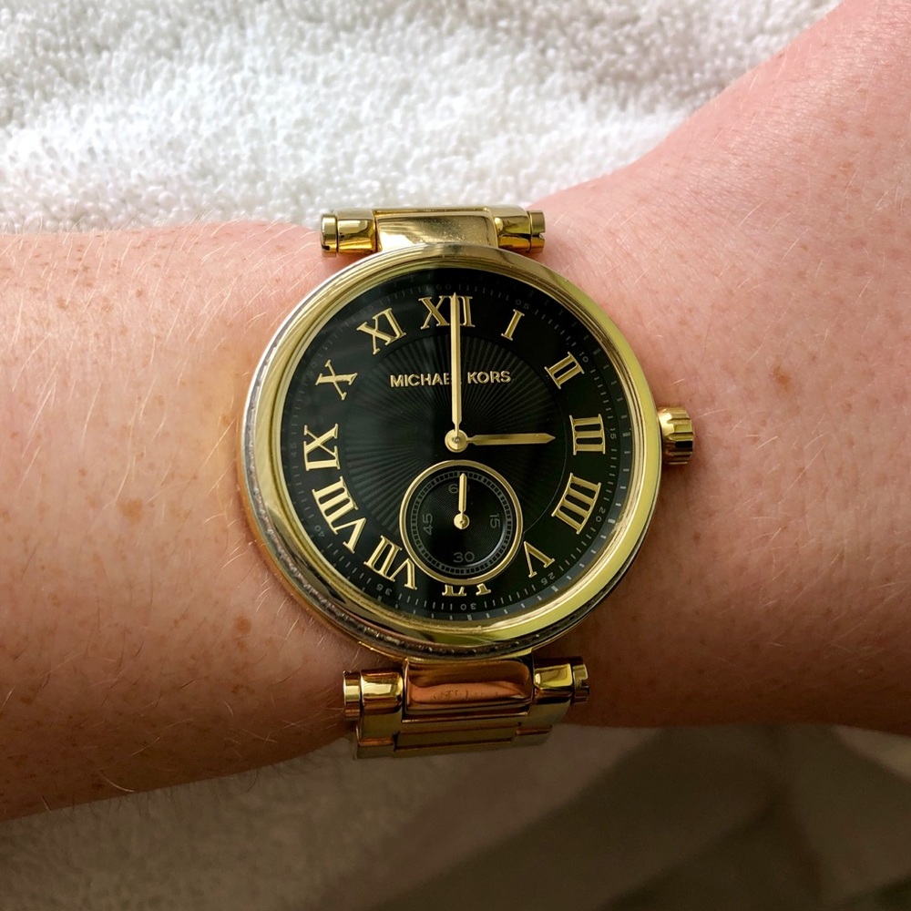 MICHAEL KORS black and gold watch w/ crystal